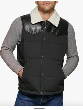 Levi's Black Puffer Vest with Cream Sherpa Collar size small